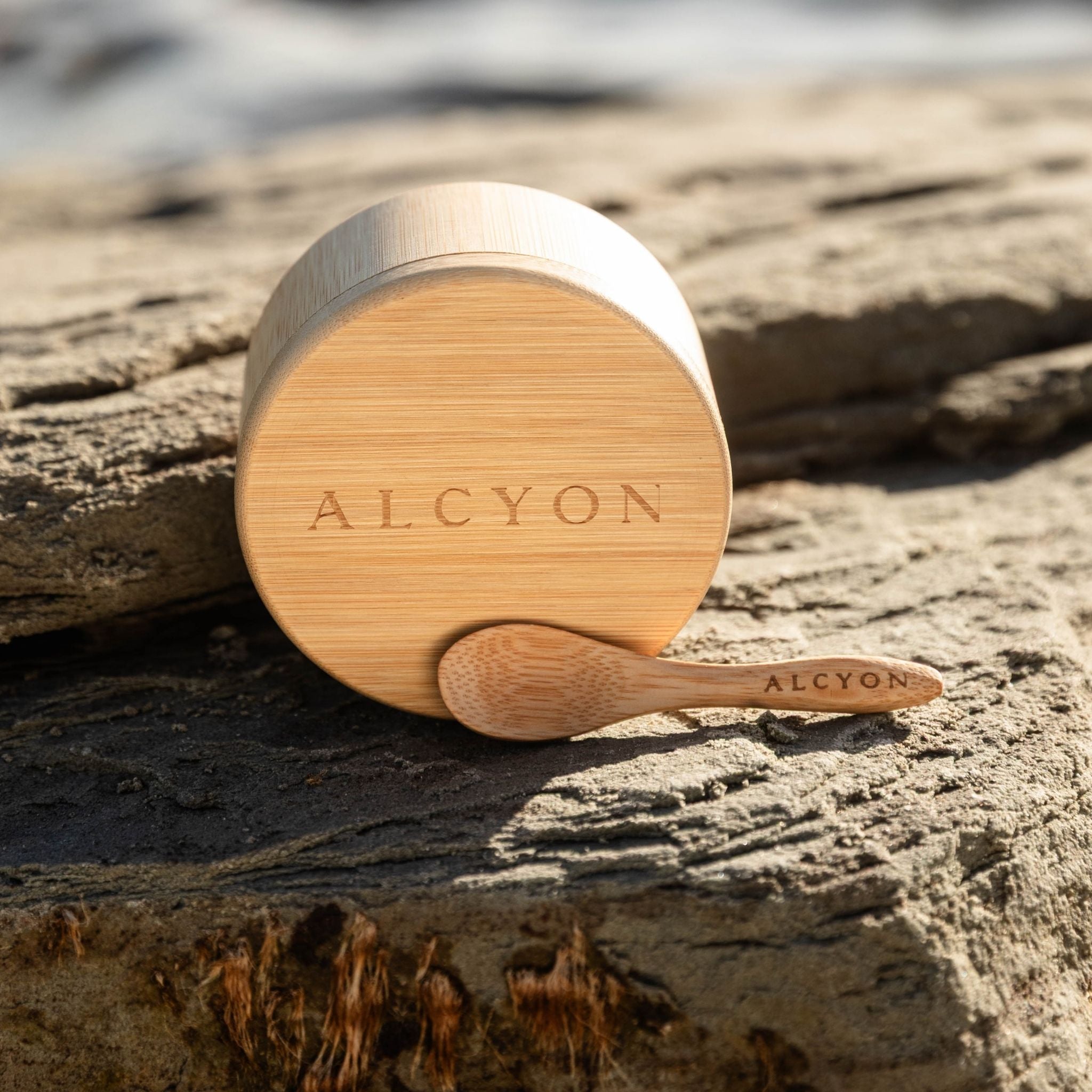 Main de sel et cuillère en bois (sel non inclus)